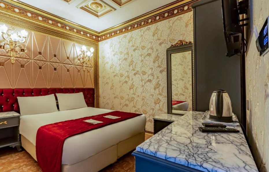 Laleli Blue Marmaray Hotel